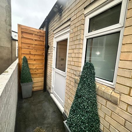 Private Family Apartment, In Victoria Posh Sw1 Лондон Екстериор снимка
