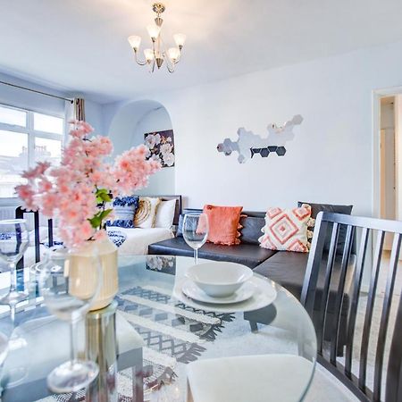 Private Family Apartment, In Victoria Posh Sw1 Лондон Екстериор снимка